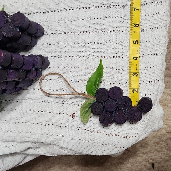 Hand Crafted Purple Grapes Wine Corks Ornaments Set of 9 - Picture 6 of 7